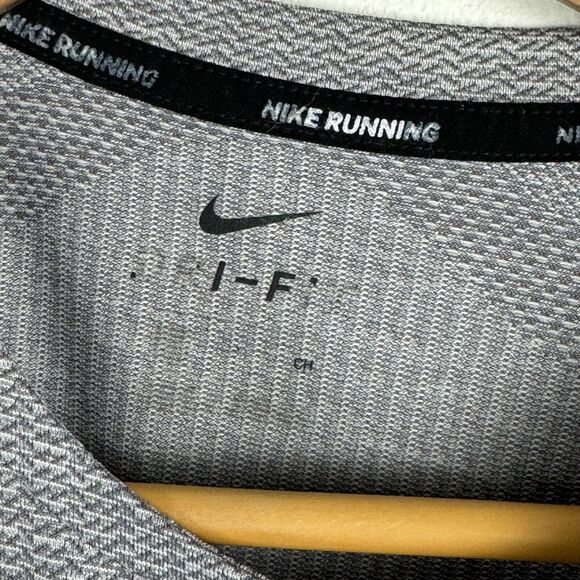 Nike Running Dri Fit Shirt Top Mens Size Small Grey Peleton - Picture 4 of 7